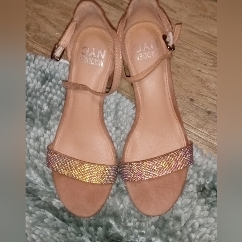 Very Cute Chunk Madden NYC Heels